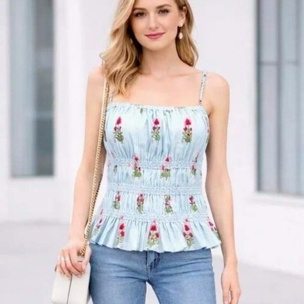 We The Free Dolce Vita Tank Top Women L Blue Floral Smocked Boho Cottage Coastal